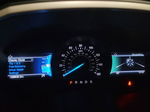 Used 2020 Ford Edge SEL w/ Cold Weather Package image 23