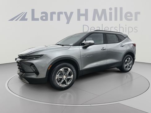New 2026 Chevrolet Blazer LT w/ Sound & Technology Package AWD/4WD image 4