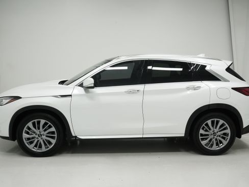 Used 2023 INFINITI QX50 Luxe FWD image 7