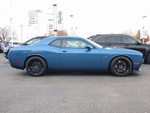 Used 2021 Dodge Challenger R/T Scat Pack w/ Shaker Package image 3