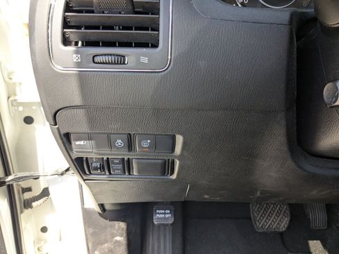 Used 2018 Nissan Armada Platinum w/ Captain Seat Package image 20