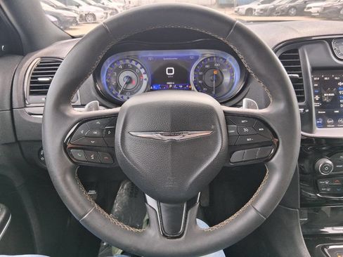 Used 2022 Chrysler 300 S image 17