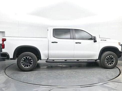 Used 2025 Chevrolet Silverado 1500 ZR2 w/ Technology Package AWD/4WD image 15