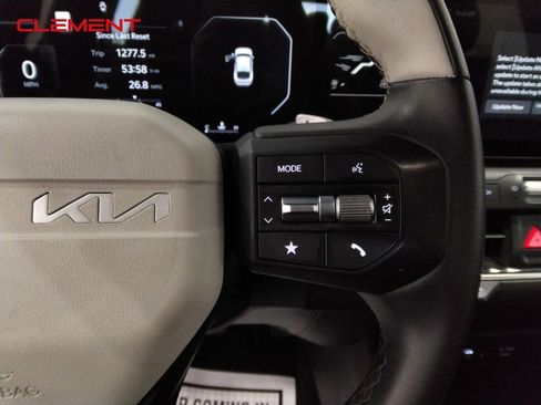 Used 2025 Kia K4 GT-Line w/ GT-Line Premium Package image 12