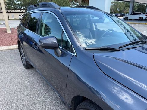 Used 2017 Subaru Outback 2.5i Limited AWD/4WD image 18