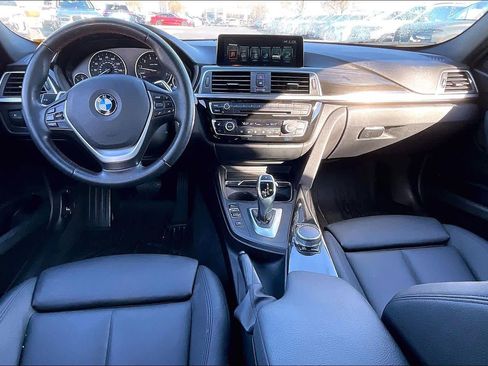 Used 2017 BMW 330i Sedan image 16