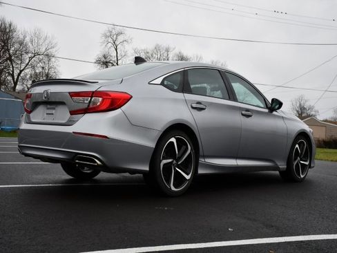 Used 2022 Honda Accord Sport image 7