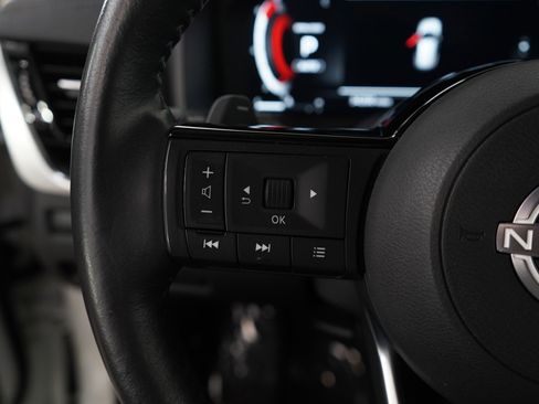 Used 2022 Nissan Rogue Platinum w/ Head-Up Display Package image 20