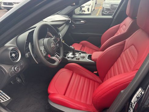 New 2024 Alfa Romeo Giulia Quadrifoglio image 11