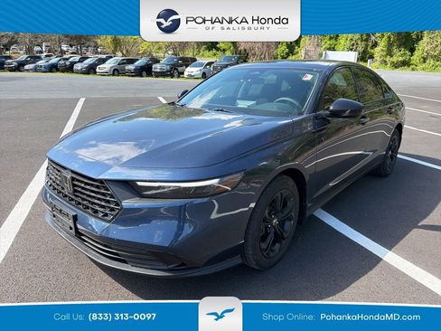 Used 2025 Honda Accord SE image 1