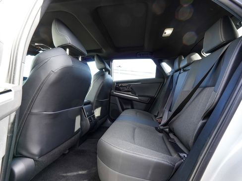 Used 2025 Toyota bZ4X AWD image 32