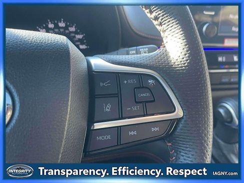 Certified 2024 Toyota Sienna XSE image 24