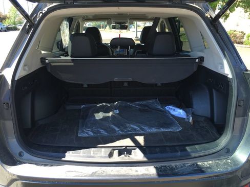 Used 2021 Subaru Forester Limited AWD/4WD image 6