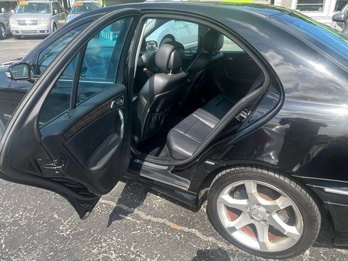 Used 2007 Mercedes-Benz C 230 Sedan image 10