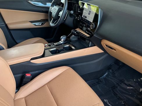 Certified 2025 Lexus NX 350 AWD w/ Accessory Package (2T) image 17
