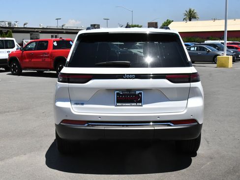Used 2024 Jeep Grand Cherokee Limited 4xe AWD/4WD image 7