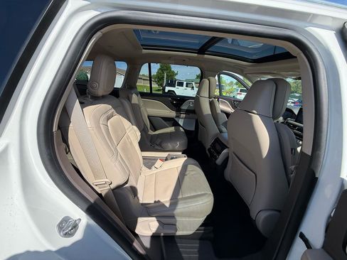 Used 2020 Lincoln Aviator Reserve w/ Equipment Group 202A AWD/4WD image 42