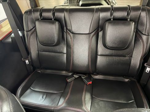 Used 2018 Jeep Wrangler Rubicon w/ LED Lighting Group AWD/4WD image 26