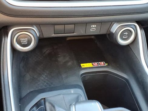 Certified 2025 Toyota Grand Highlander AWD image 26