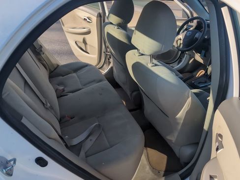 Used 2010 Toyota Corolla LE image 13