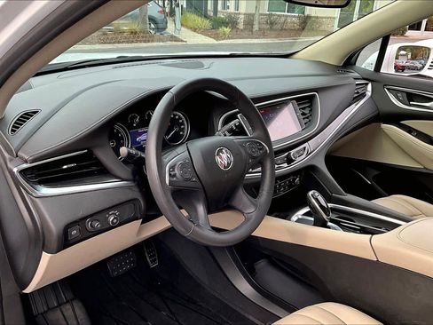 Used 2020 Buick Enclave Essence w/ Sound and Sites Package image 17