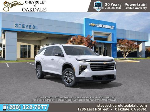 New 2026 Chevrolet Traverse LT image 1
