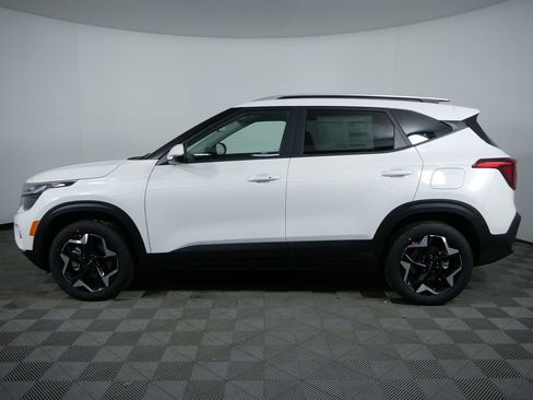 New 2026 Kia Seltos S image 6