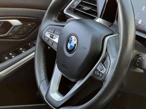 Used 2020 BMW 330i Sedan w/ Convenience Package RWD image 16
