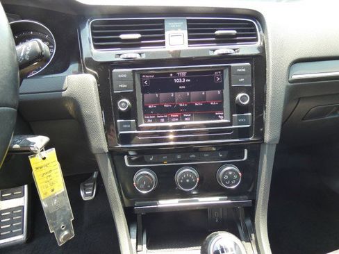 Used 2020 Volkswagen GTI S image 13