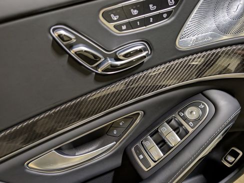 Used 2020 Mercedes-Benz S 63 AMG 4MATIC Sedan image 17