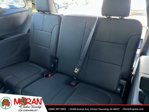 Certified 2023 Chevrolet Traverse RS w/ LPO, Floor Liner Package image 14
