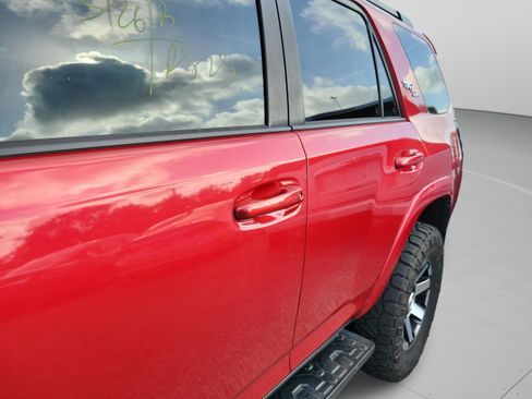 Used 2021 Toyota 4Runner TRD Off-Road Premium AWD/4WD image 29