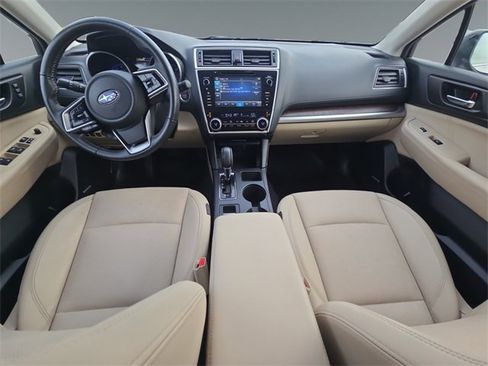 Used 2018 Subaru Outback 2.5i Limited image 14
