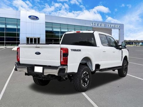 Used 2026 Ford F250 Lariat w/ Tremor Off-Road Package AWD/4WD image 4