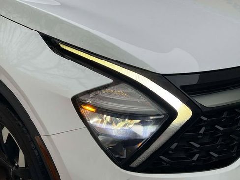 Used 2023 Kia Sportage X-Line image 6