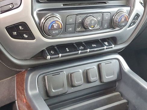 Certified 2018 GMC Sierra 2500 SLT w/ Duramax Plus Package image 19