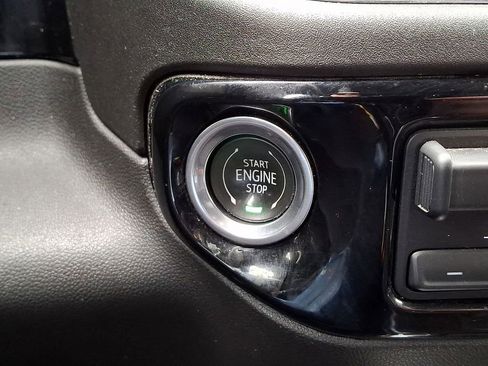 Used 2023 Chevrolet Silverado 1500 RST w/ Z71 Off-Road Package image 25