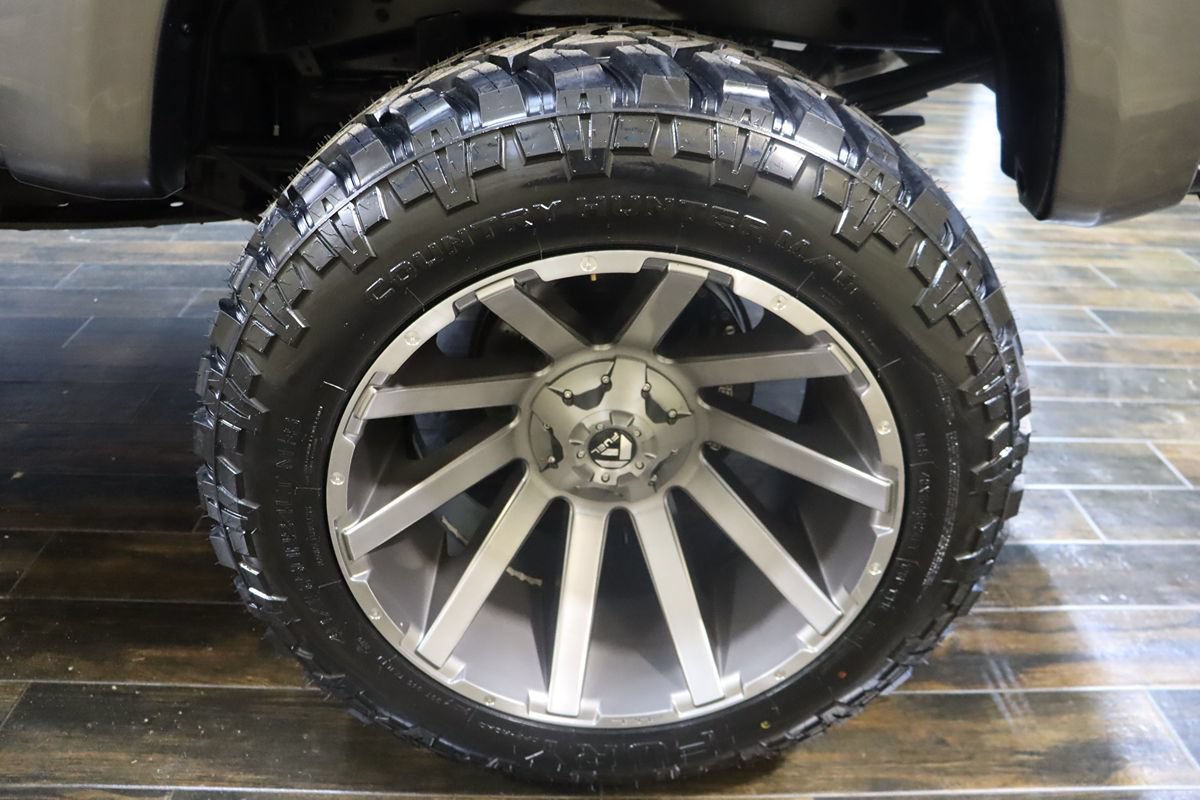 Used 2022 Ford F250 Lariat w/ Black Appearance Package AWD/4WD image 41