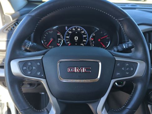 Used 2022 GMC Terrain Denali image 11