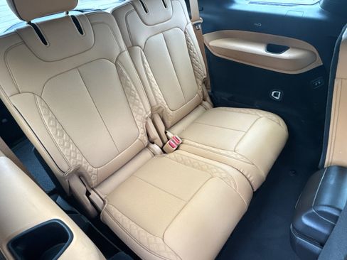 Used 2024 Jeep Grand Cherokee L Summit AWD/4WD image 18
