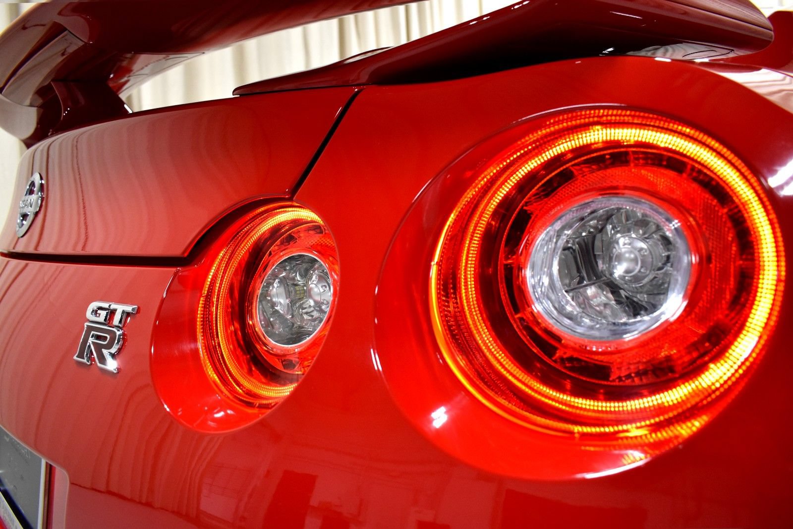 Used 2009 Nissan GT-R Premium AWD/4WD image 15