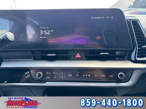 Used 2025 Kia Sportage EX w/ Premium Package FWD image 5