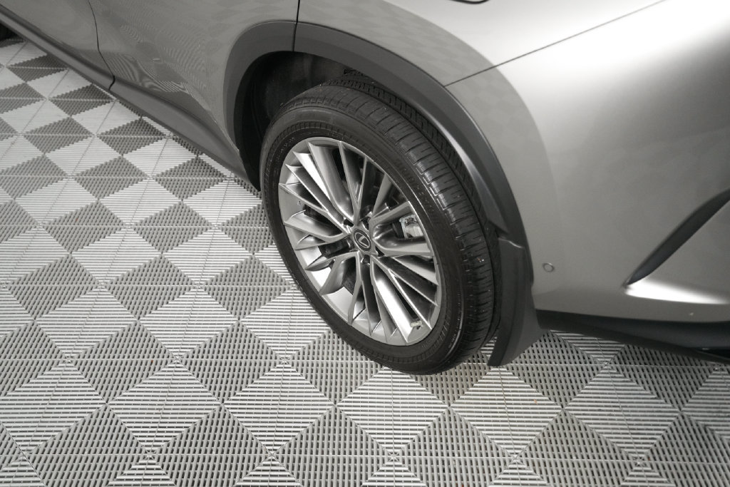 Certified 2022 Lexus NX 350h AWD w/ Vision Package image 8
