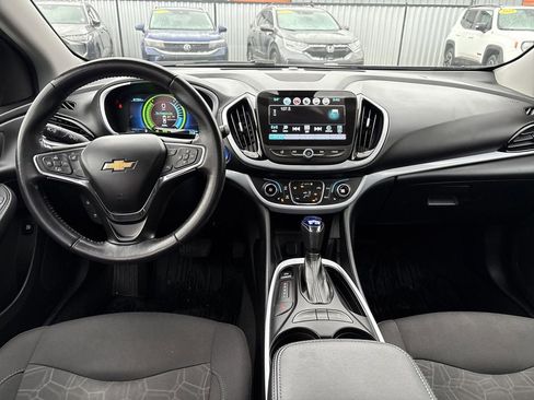 Used 2017 Chevrolet Volt LT w/ Comfort Package image 9
