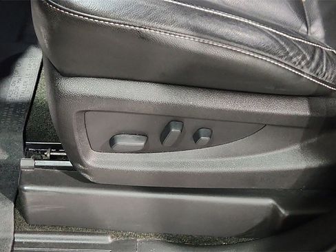 Used 2017 GMC Sierra 1500 SLT w/ SLT Premium Package image 16