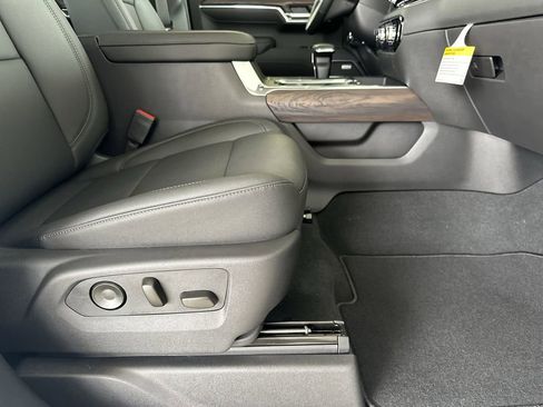 New 2026 GMC Sierra 1500 SLT w/ SLT Premium Plus Package image 40