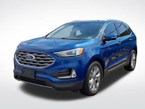 Used 2021 Ford Edge Titanium w/ Class II Trailer Tow Package image 2