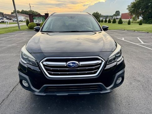Used 2018 Subaru Outback 3.6R Touring w/ Popular Package #3 image 11