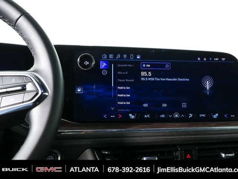 Used 2025 Chevrolet Tahoe LT image 12