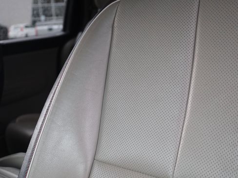 Used 2019 Kia Sedona EX FWD image 9